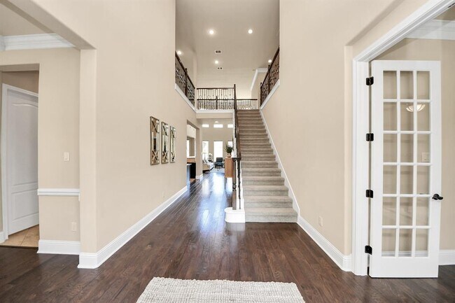 Building Photo - 55 Little Rise Dr