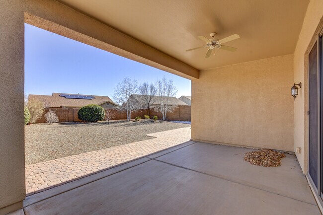 Building Photo - 3 bedroom, 2 bathroom home for Rent in Gra...