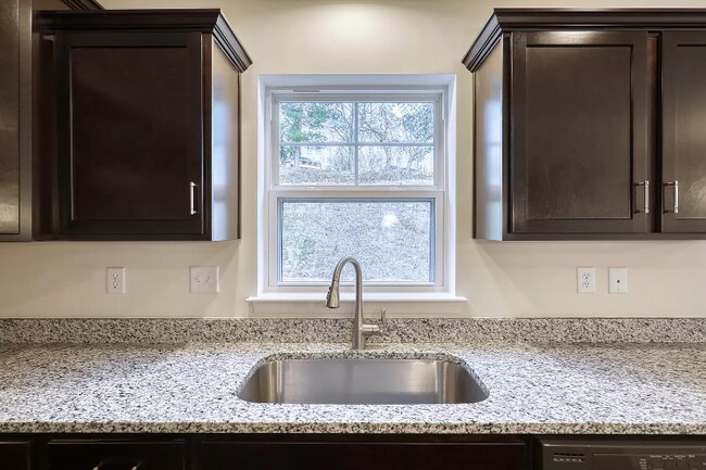 Building Photo - 130 Copperleaf Dr