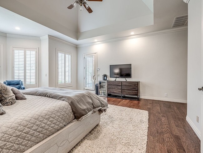 Building Photo - Stunning Luxury Home in East Edmond with a Pool/Jacuzzi + Woody Creek Addition + Theater Room+/5 ...