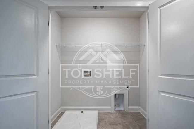 Building Photo - 312 Lincoln St