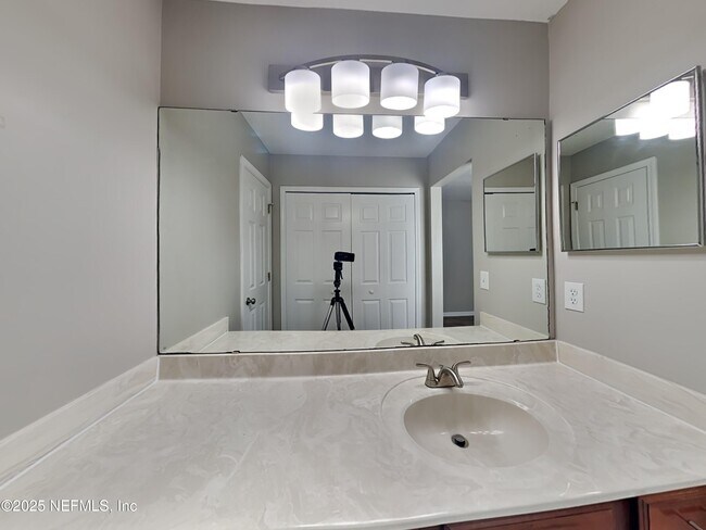 Building Photo - 1668 Hidden Forest Ln