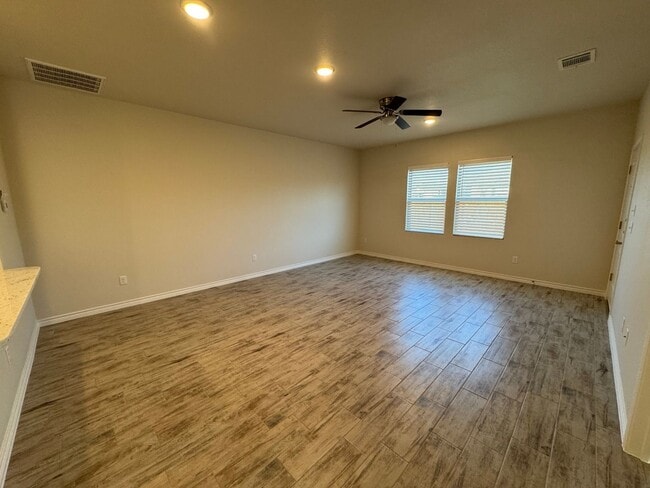 Building Photo - 5106 Rose Petal Ct