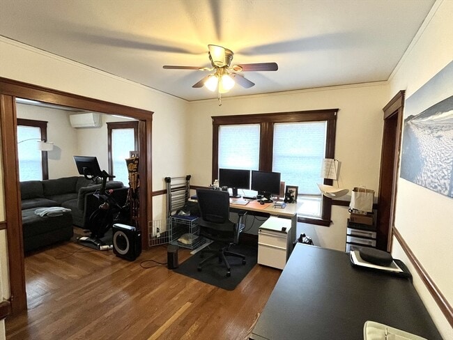 Building Photo - 16-18-18 Oak Hill Rd