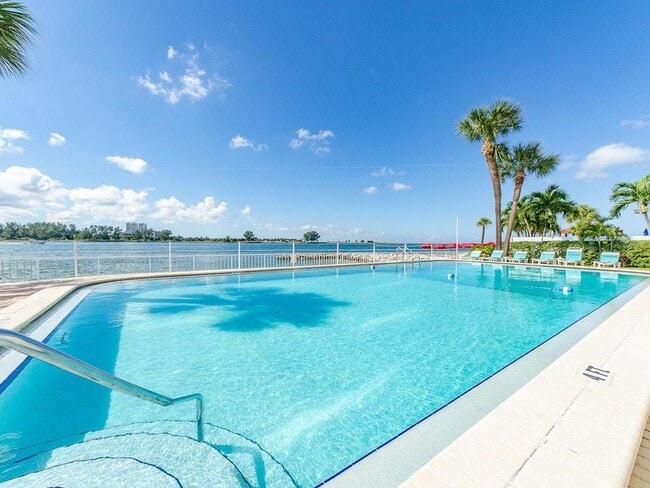 Building Photo - 675 S Gulfview Blvd