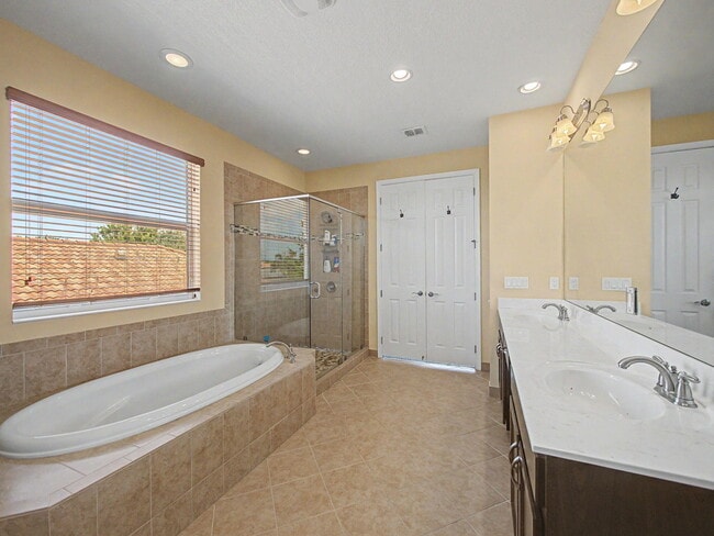 Building Photo - 11316 SW Barton Way
