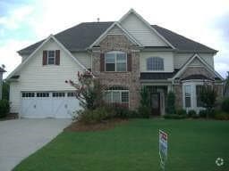 Building Photo - 2045 Manor View