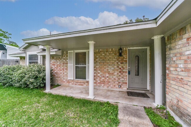 Building Photo - 24615 Shellbrook Dr