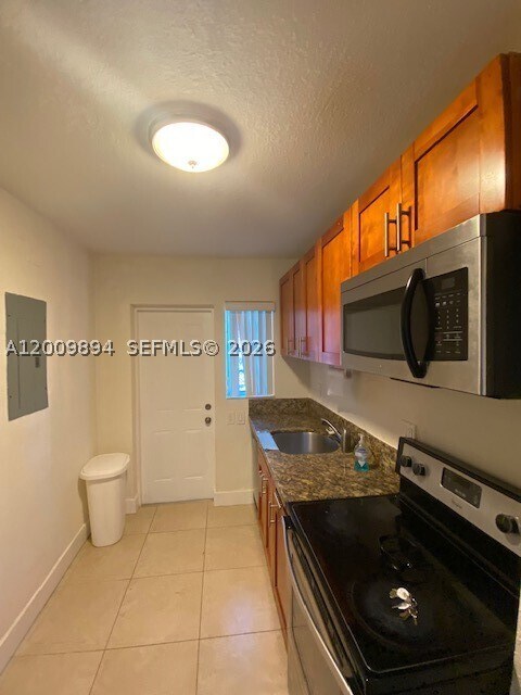 Building Photo - 701 82nd St