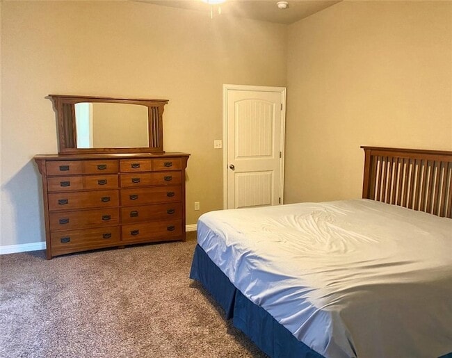 Building Photo - 740 Westgate Dr