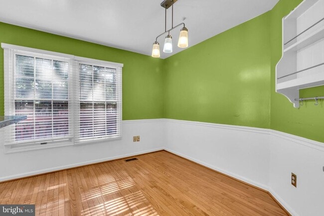 Building Photo - 9354 Sombersby Ct