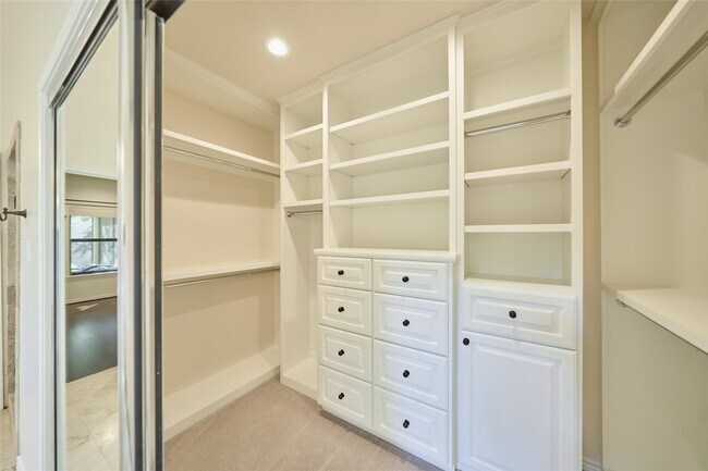 Building Photo - 6 Glen Canyon Pl