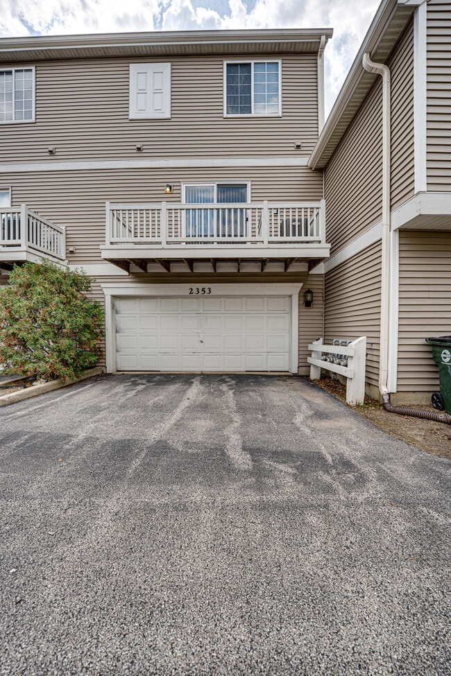 Building Photo - 2353 Twilight Dr