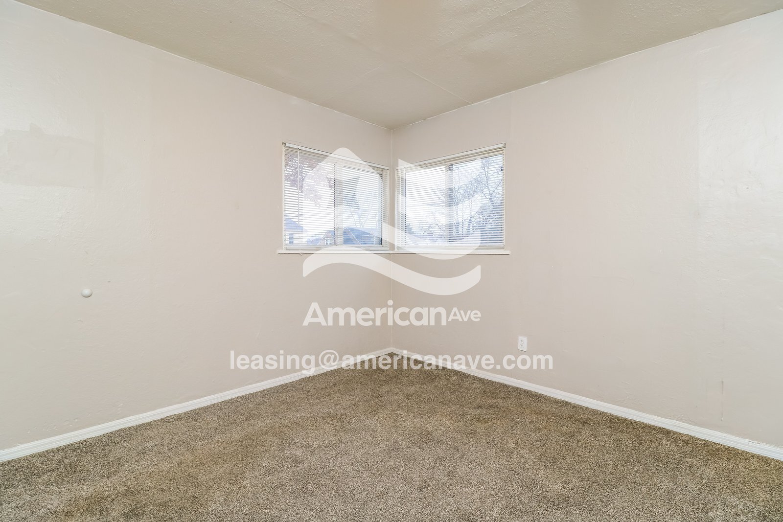 Building Photo - 6575 Julian Ave