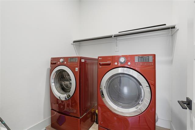 Building Photo - 3316 Nomas St