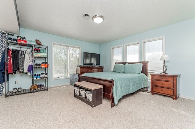 Building Photo - Please View 3D Virtual Walk-Through Before Scheduling a Showing