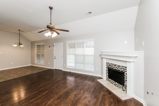 Building Photo - 5704 Deer Ridge Dr