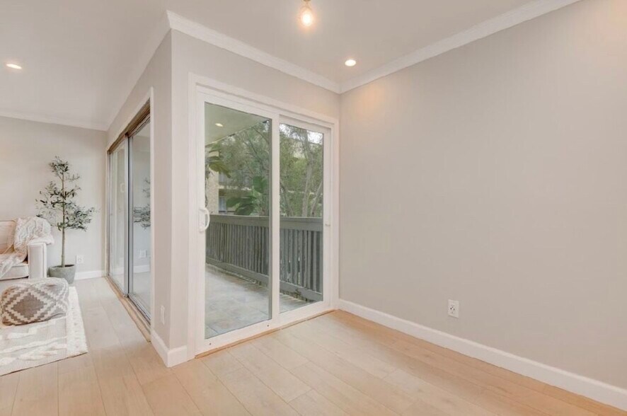 Building Photo - 6314 Friars Rd
