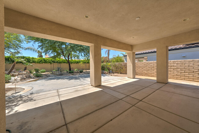 Building Photo - 74149 Kokopelli Cir