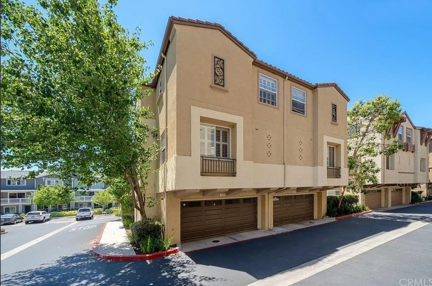 Building Photo - 822 Bay Leaf Dr