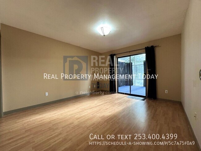 Building Photo - 1712 S 39th St