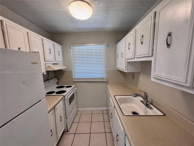 Building Photo - 3265 Griffin Rd