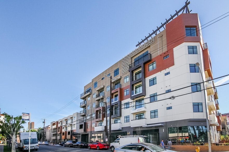 Building Photo - 3480 San Marino St