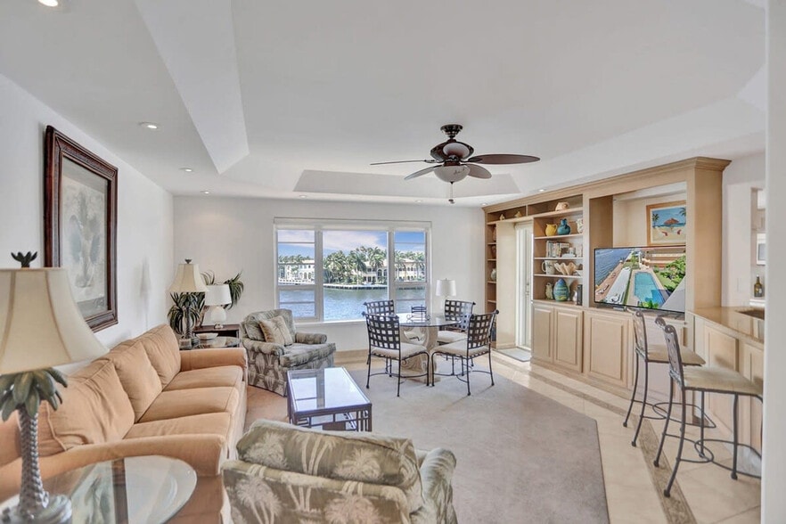 Building Photo - 2908 Bayshore Dr