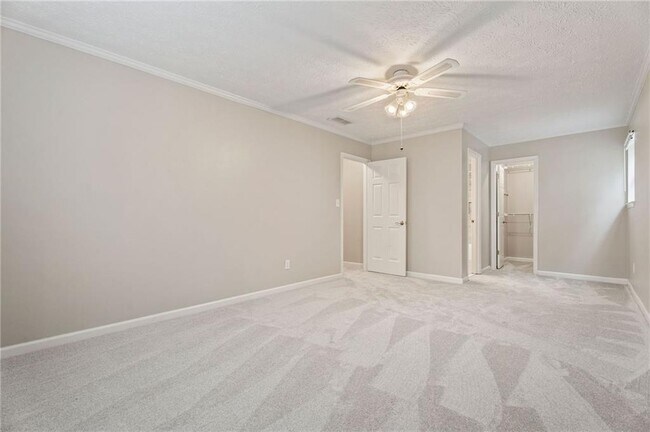 Building Photo - 4930 Heritage Trace Ct