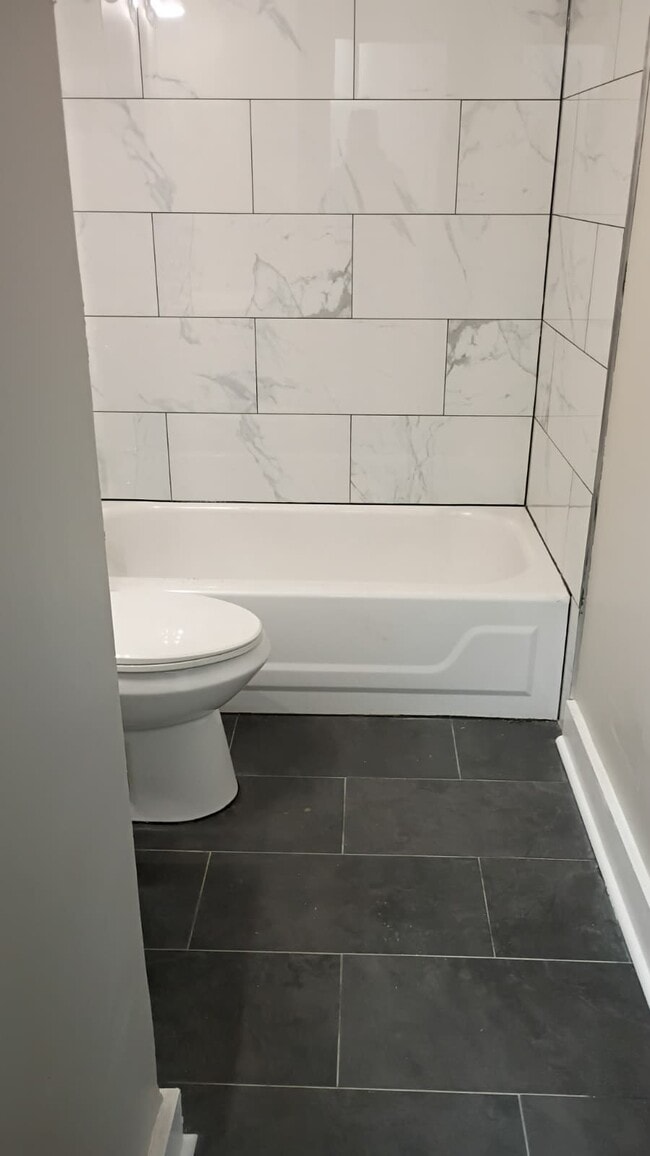 Building Photo - 430 Pickett Rd