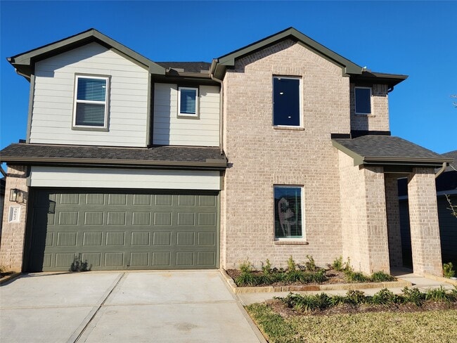 Building Photo - 30622 Wicklow Gdns Dr