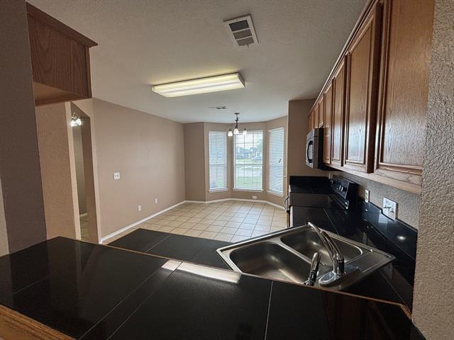 Building Photo - 205 Lake Wichita Dr