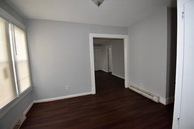 Building Photo - House for rent on Boone Street