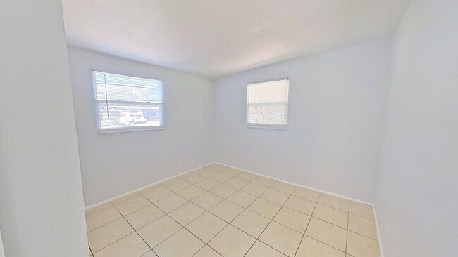 Building Photo - 3-bedroom 1-bath in Largo/Seminole area