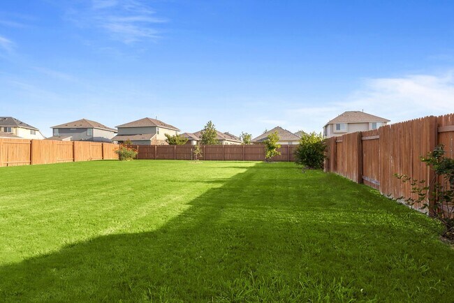 Building Photo - 5461 Vanner Path