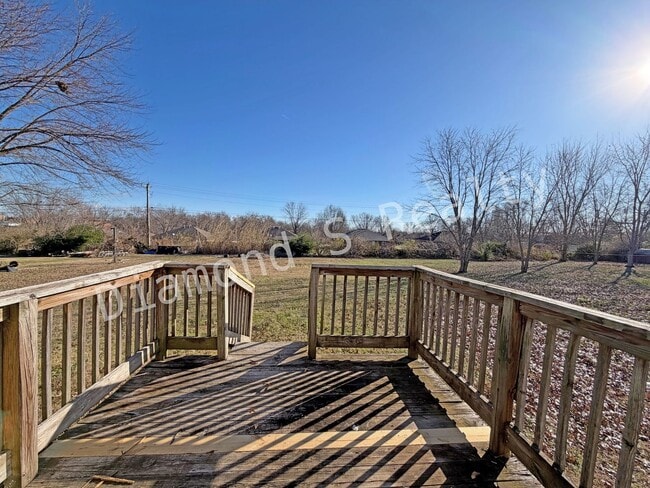 Building Photo - Spacious 2 Bedroom Duplex with Huge Parklike Backyard!