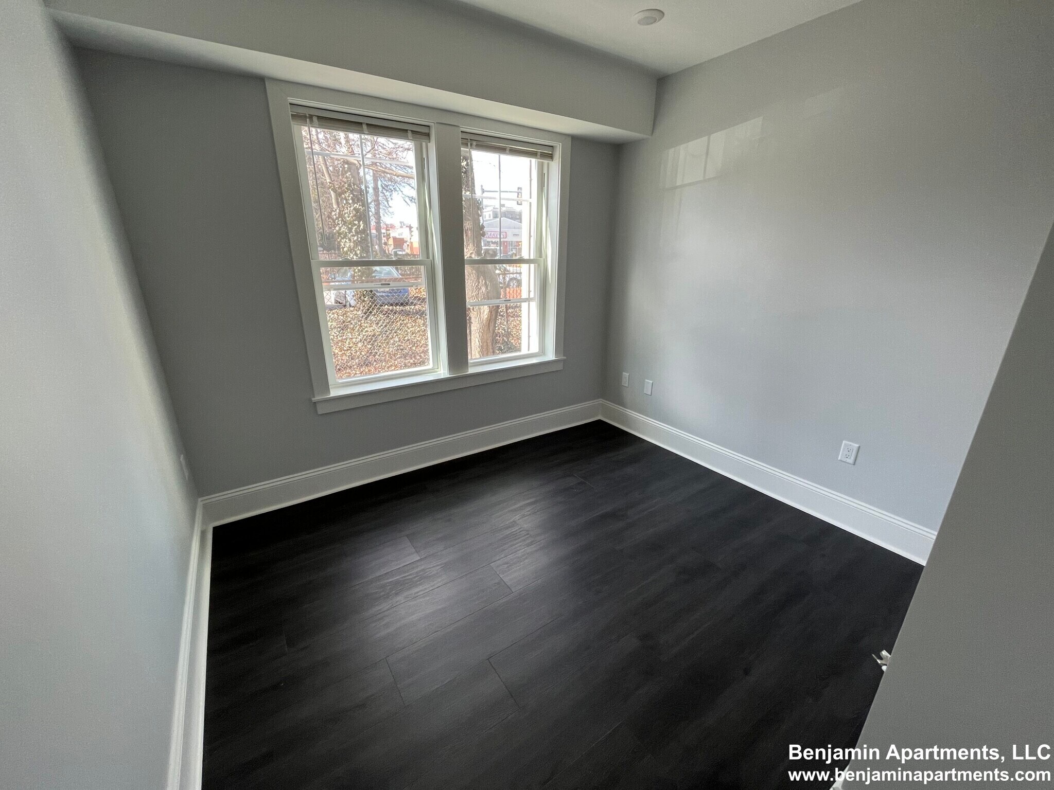 Building Photo - 80 N Beacon St