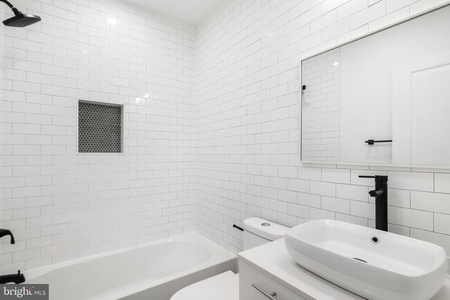 Building Photo - 1949 N 32nd St