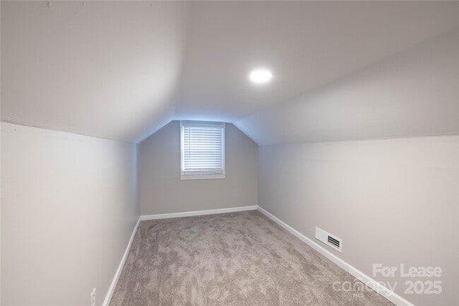 Building Photo - 36188 A Esther Rd