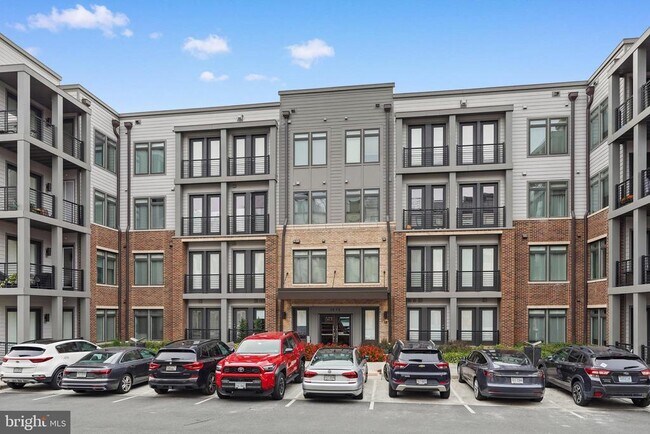 Building Photo - 1675 Bandit Loop