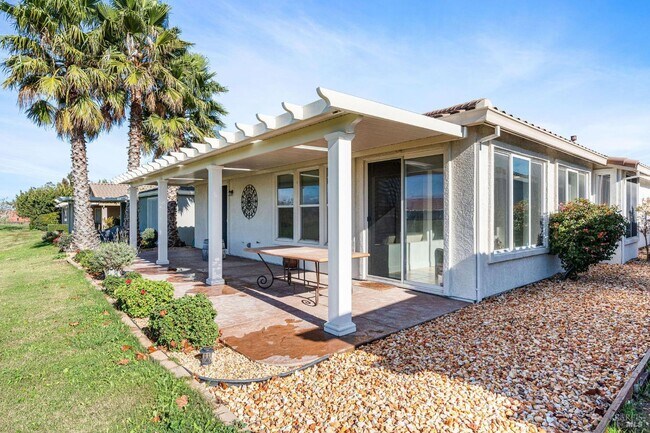 Building Photo - 351 Spyglass Dr