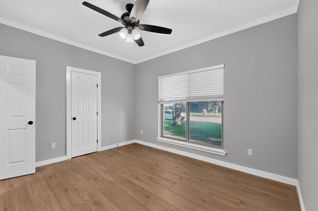 Building Photo - Renovated Home In the Coveted Allen ISD