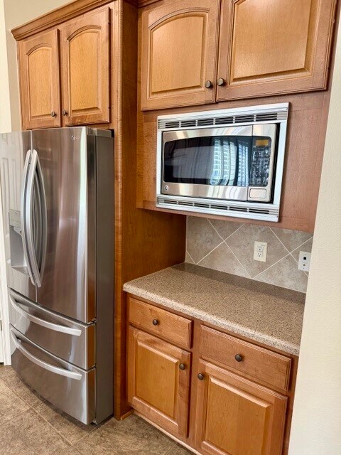 Building Photo - 1810 Rippling Water Ct