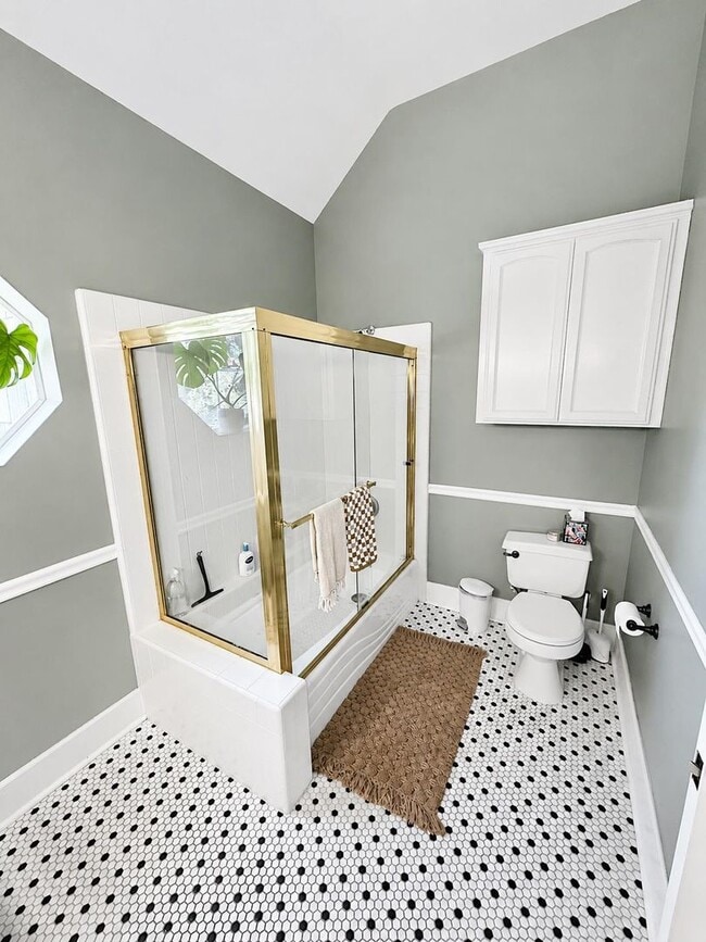 Building Photo - Beautiful Woodward Park 3/3 in Gated Community