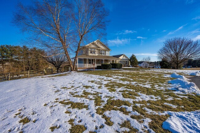 Building Photo - WELLER ESTATES