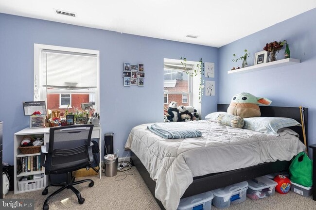 Building Photo - 2024 N Carlisle St