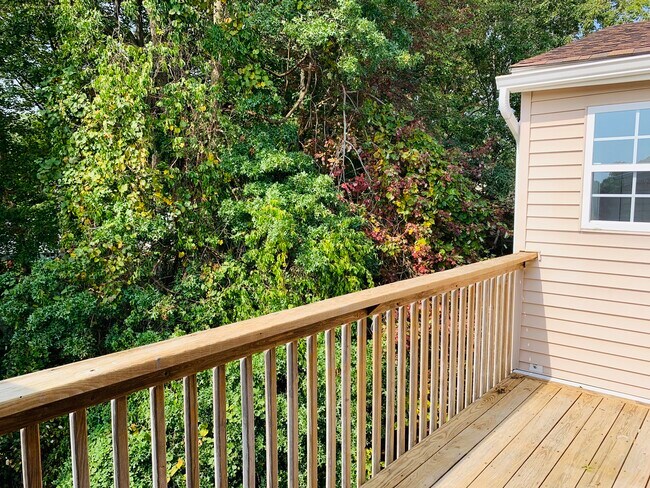 Private Deck - 83 Heather Rdg