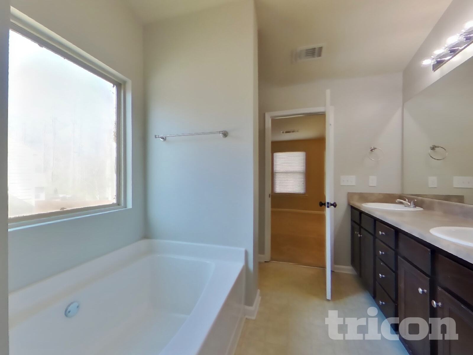 Building Photo - 1923 Ruby Mountain St