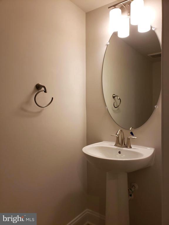 Building Photo - 3639 Duckhorn Way