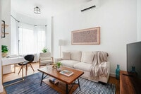 Building Photo - 226 W 97th St